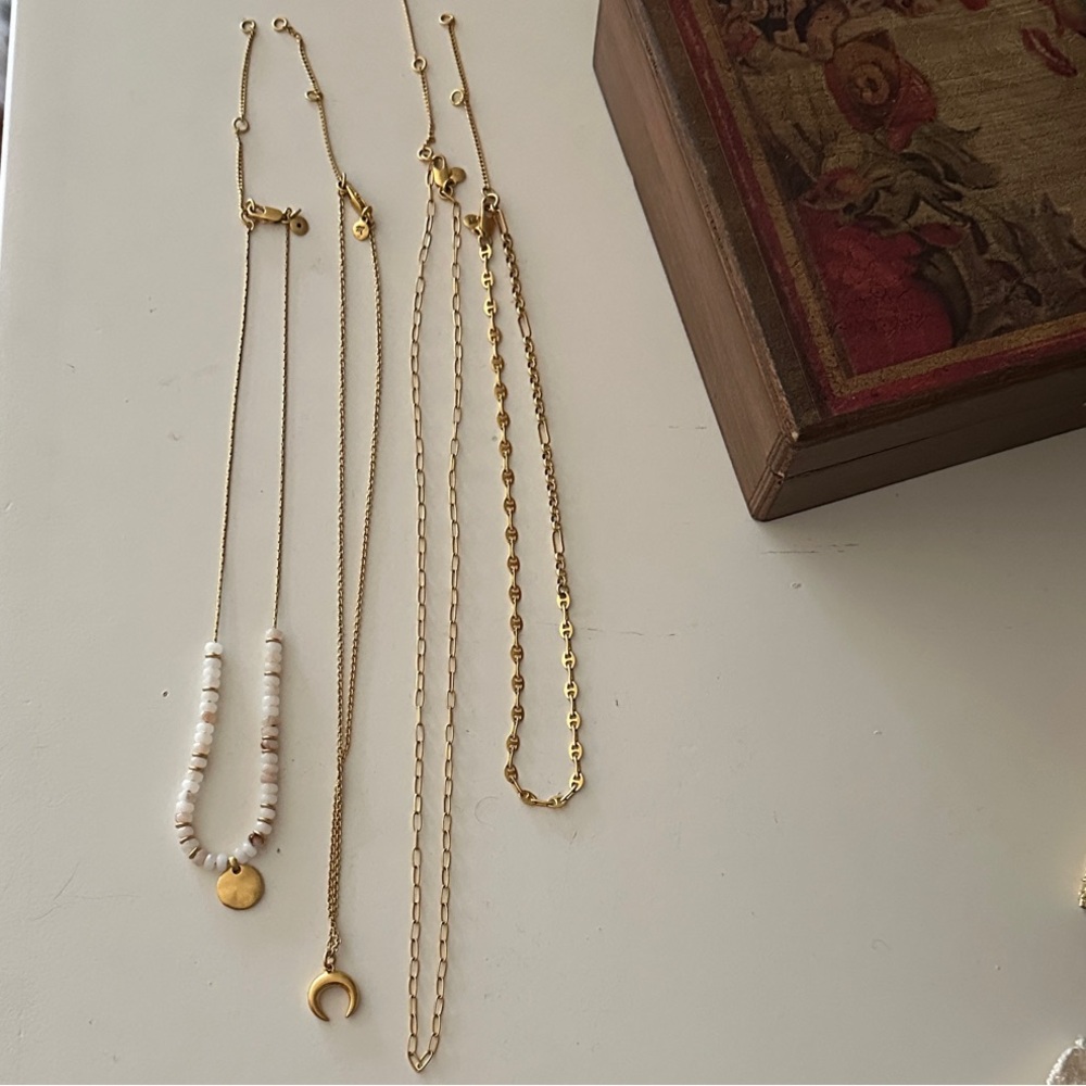 Madewell Gold Necklace Set
